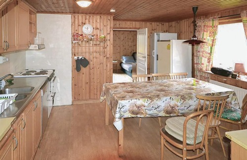 Fegen House | Very cozy cottage, surrounded by a meadow and forest and a sea view to the east and south bidder.
