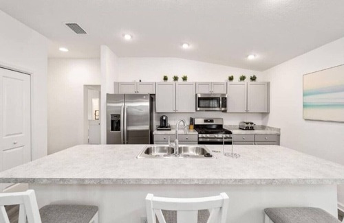 Okahumpka House | Very large 2 bedroom with King Bed!