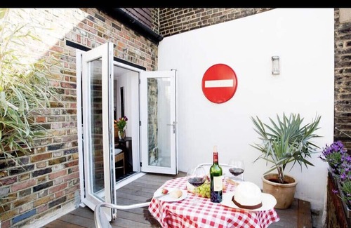 Kennington Apartment | Very large zone1 Central Apt *slps 6 - Roof Terrace + Super Wifi