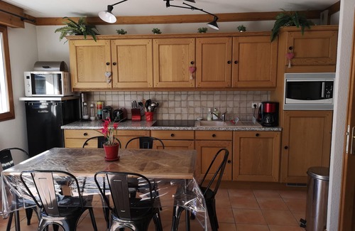 Saint-Gervais-les-Bains Apartment | VERY NICE T3 CLASS 3*, 62 m2,100 m Gondola,Balcony 18M2,Queensize bed,2 bedrooms