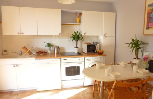 Cagnes-sur-Mer Apartment | Very nice 3-room apartment in a villa with garden and loggia
