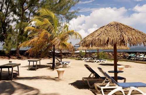 Pointe du Bout Bed & Breakfast | Very nice, air-conditioned, self-contained room