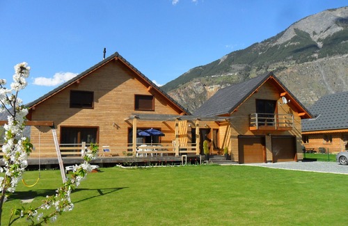 Le Bourg-d'Oisans House | Very nice apartment T1 quiet and ideally located