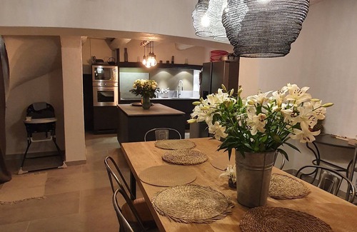 Aubignan House | Very nice house in the countryside, 12 people, pool, and large garden.