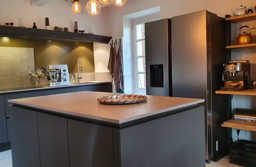 Aubignan House | Very nice house in the countryside, 12 people, pool, and large garden.