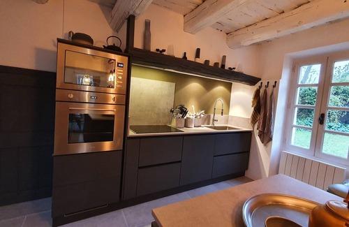 Aubignan House | Very nice house in the countryside, 12 people, pool, and large garden.