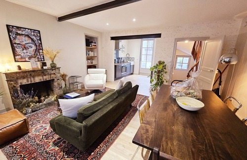 Angouleme House | Very pleasant and quiet house with terrace in the city center