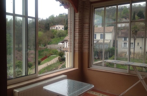 Castelmoron-sur-Lot House | Very pretty house in the village, overlooking the Lot, quiet, flowered garden terrace