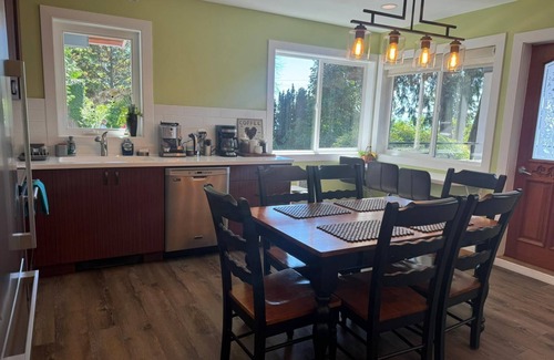 Selma Park House | Very Relaxing 3bdr 2bth Home with Gorgeous View