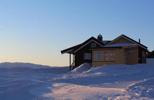 Al House | Veslehytta - cabin 1050 moh via amazing view and ambiance