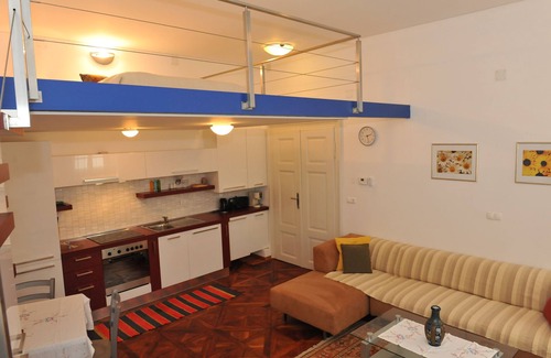 Ljubljana City Centre Apartment | Vesna Tour As/Attractive 1BR apartment in the center, free AC and WiFi
