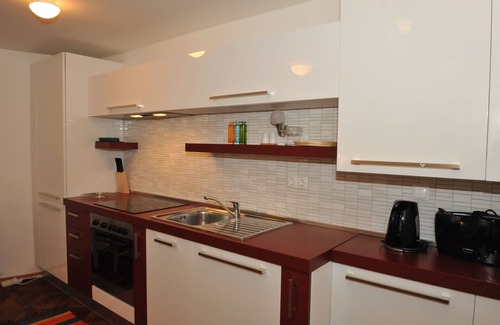 Ljubljana City Centre Apartment | Vesna Tour As/Attractive 1BR apartment in the center, free AC and WiFi