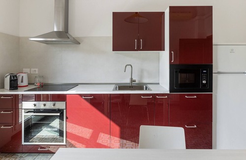 Navile Apartment | Vestiari apartment II with terrace by Wonderful Italy