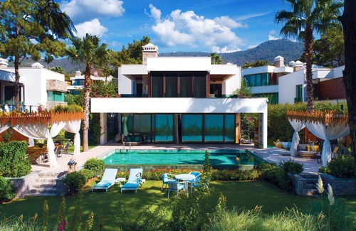Torba Villa | VHILLAS Private Luxury VILLA AZUR