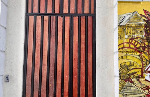 Puerta de Tierra Apartment | Vibrant San Juan Stay with Balcony, Walk to Beach