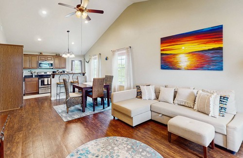 Rockport House | Vibrant sea-loving house with patio, AC & W/D - near Goose Island State Park