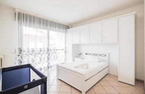 Valverde Apartment | Vicino al Mare - Comodo per 5 - WiFi e Parcheggio Privato