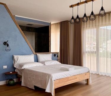 Santa Maria A Vico Bed & Breakfast | Vico Suite