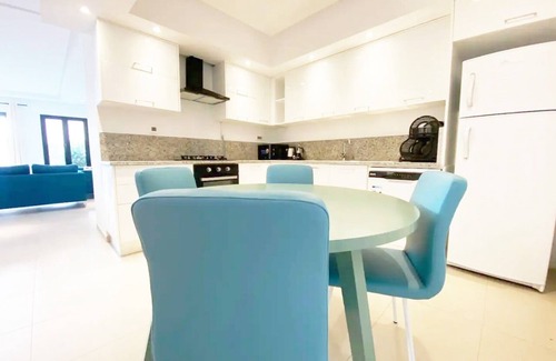 La Marsa Apartment | Victor Hugo