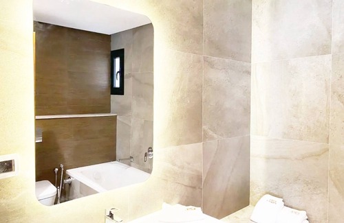 La Marsa Apartment | Victor Hugo
