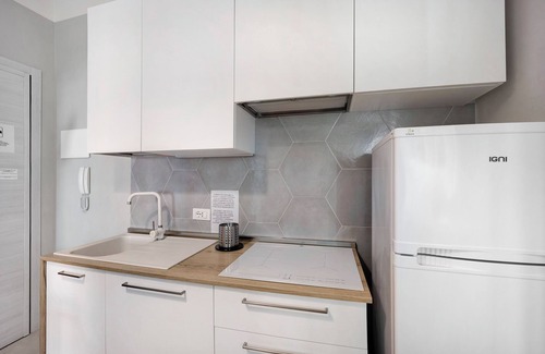 Diano Marina Apartment | 'Victoria Apartments Mediterraneo' with Balcony, A/C & Wi-Fi