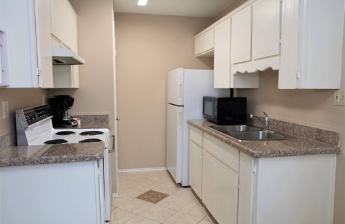 Donna Hotel | Victoria Palms Inn & Suites