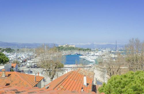 Antibes City Centre Apartment | Vieil Antibes Duplex lumineux vue imprenable - Climatisé