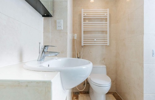 Old Quarter Apartment | Viet HOME - 1 minute to Hoan Kiem Lake, Old Quarter