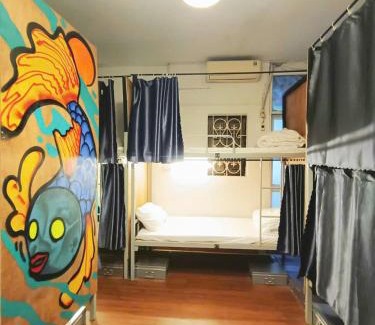 Hang Bac Hostel | Viet Vintage Hostel n Pub - Soft mattress - Free Breakfast