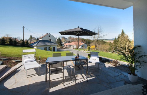 Schauenstein Apartment | View & Garden Villa Schauenstein