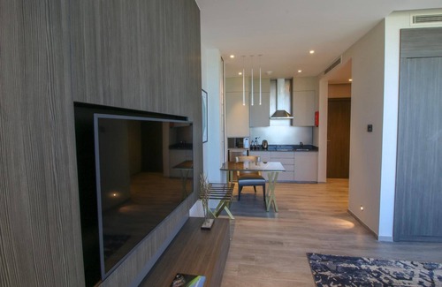 Bay La Sun Apartment | Views Hotel & Residences