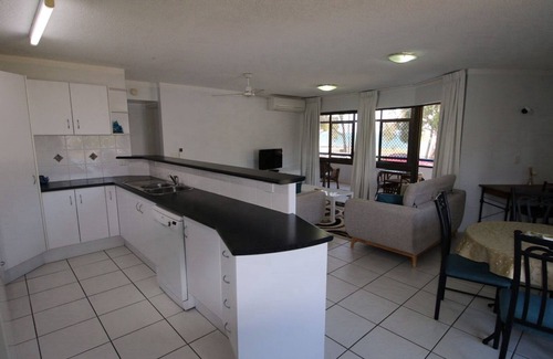 Bongaree Apartment | VIEWS POOL AIR-CONDITIONING - BONGAREE