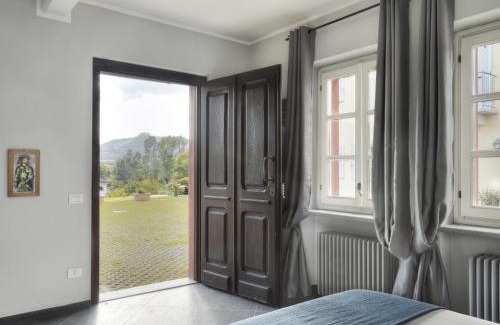 Santo Stefano Belbo Villa | Vigna Dell'Acqua
