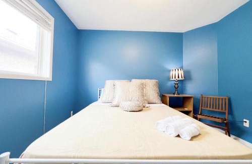 Vaughan House | Vihome-136-Charming and Tranquil Home Near HWY400 & Wonderland
