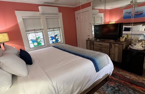 Historic Old Northeast Bed & Breakfast | VIinoy House