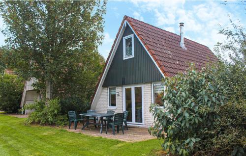 Gramsbergen House | Vijverzicht 218 met whirlpool
