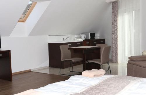 Epleny Apartment | Viktória Vendégház