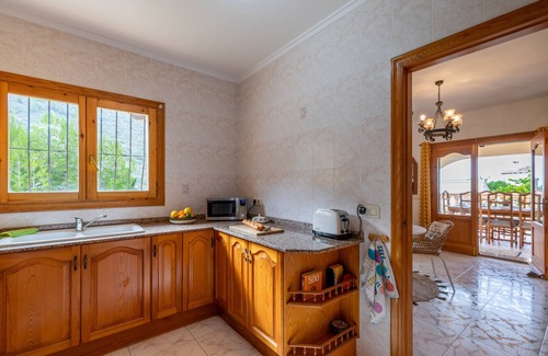 L'Alcassar Villa | "Villa Rafael" with Sea View, Pool & Wi-Fi