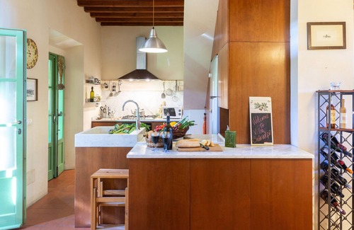 San Casciano in Val di Pesa Villa | Villa Salivolpe - on top of a Chianti hill - Private swimming pool