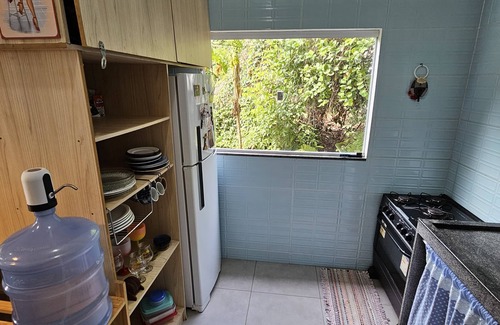 Prado House | Vila Axé Casa Amarela Guaratiba Prado/ba 2qts,ar,piscina,50m da Praia. 8 Pessoas