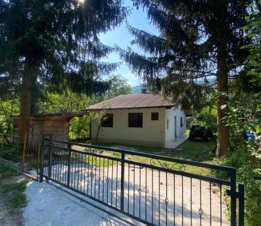Sarajevo Canton Villa | Vila Dina