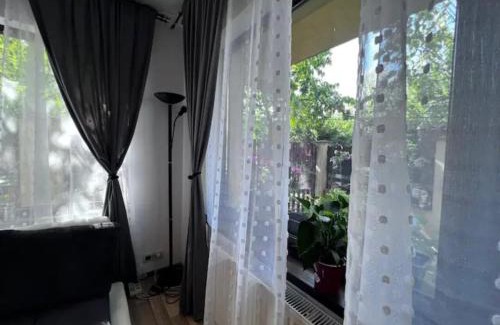 Sector 3 Villa | Vila luminoasa cu curte privată