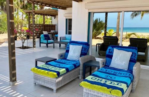 Rabil Villa | Vila Mare - Praia de Chaves frontline
