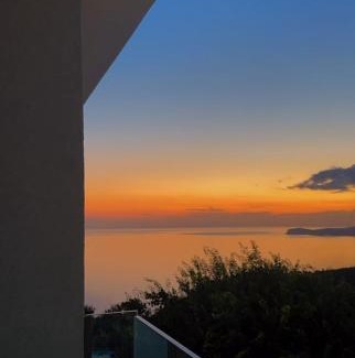 Piqeras Bed & Breakfast | Vila Mema