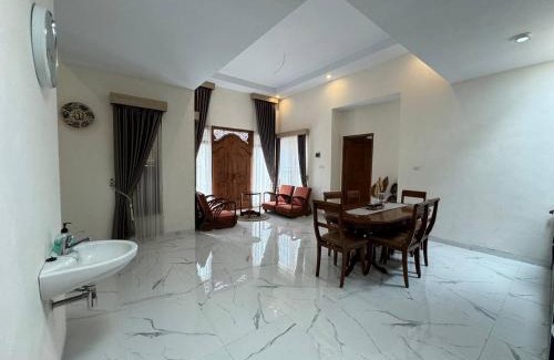 Borobudur Villa | Vila Pandhappa