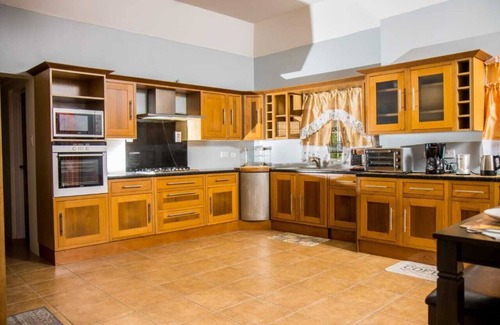 IronShore Estates Cottage | Vila Solstice Montego Bay. Spectacular sunsets, ocean view.