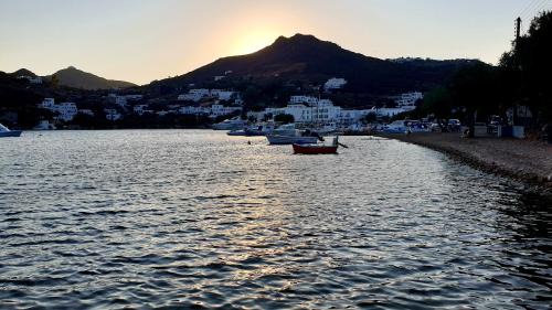 Grikos Villa | Villa Εν Πλω (Enplo)