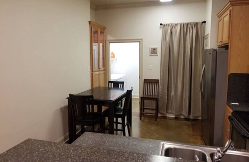 Pine Grove Apartment | Villa 1, spacious townhouse in Tickfaw, LA