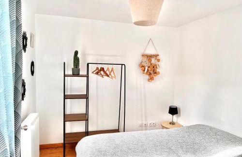 Ruelle-sur-Touvre Villa | Villa 2 chambres Netflix - Wifi - Parking - Terasse