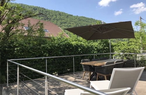 Sevrier House | Villa 200 m from Lake Annecy with terrace and parking